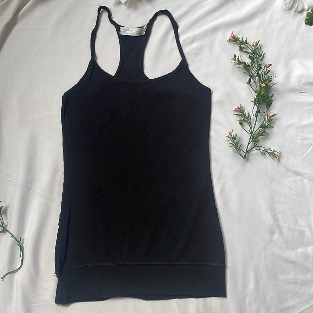FREE WITH ANY PURCHASE 🔥 Cotton Blend Black Tank Top - Picture 2 of 8